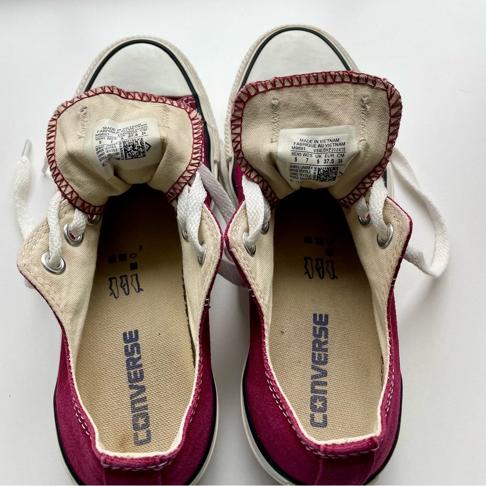 Converse Chuck Taylor All Star Unisex Low Top Burgundy Canvas Sneakers Sz W7, M5 - Picture 10 of 11